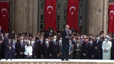 İSTANBUL - Cumhurbaşkanı Erdoğan: 'Devletini zayıflatmak, uhuvvetini bozmak için uğraşanların sonu yine hüsran olacaktır'