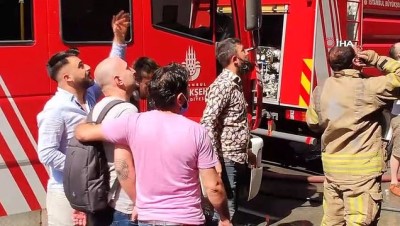 itfaiye merdiveni -  6 katlı binanın bodrum katında yangın çıktı, ailesini kurtarmak için binaya girmeye çalışan gence itfaiye ekipleri engel oldu Videosu