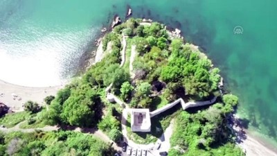 arkeoloji - DÜZCE - 'Karadeniz ticaretinin bekçisi' Ceneviz Kalesi ziyaretçilerini ağırlamaya başladı Videosu