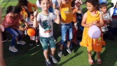  - Gazzeli çocuklar savaşın izlerini oyunlarla silmeye çalışıyor