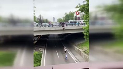 korkuluk -  Köprüden atlayacağı sırada vatandaşlar tarafından son anda kurtarıldı Videosu