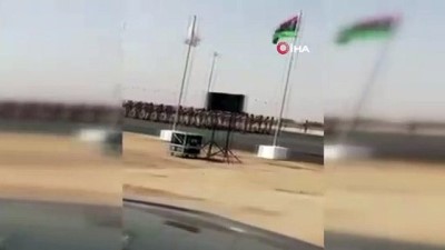 askeri toren -  - Libya’da askeri törende Hafter'e ait uçak düştü, pilot hayatını kaybetti Videosu