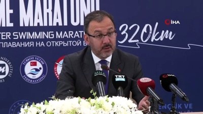 Bakan Kasapoğlu: “Yüzücülerimizin atacağı kulaçlar sağlık çalışanlarımız için olacak'