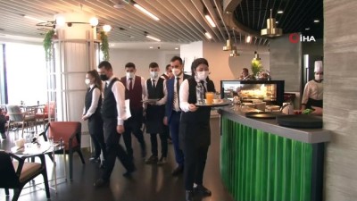  Çamlıca Kulesi restorantı ilk müşterilerini ağırladı