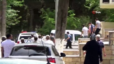 adli tip -  Adli Tıp önünde gazeteciye çirkin saldırı Videosu