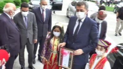 ogrenciler -  - Bakan Selçuk Eskişehir'de Videosu