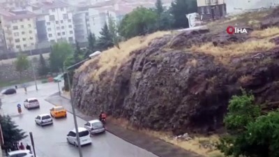 yagisli hava -  Başkent'te sağanak yağmur araçları sürükledi Videosu