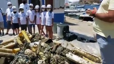 farkindalik yaratma -  Denizden 2 saatte 1 ton atık çıkardılar Videosu