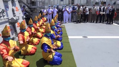 askeri toren -  Endonezya savaş gemisinde renkli görüntüler Videosu
