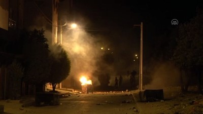 TUNUS -  Bir gencin gözaltında hayatını kaybetmesi protesto edildi