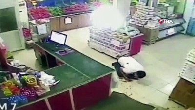 cinayet -  Market sahibinin öldürülmesi kamerada.. Dehşet anları böyle görüntülendi Videosu