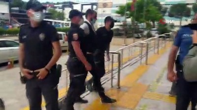 basin mensuplari -  Yomra Belediye Başkanı Bıyık’a düzenlenen silahlı saldırının zanlısı ve azmettiricisi adliyeye getirildi Videosu