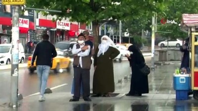 siddetli yagis -  Esenyurt'ta şiddetli yağış ve dolu etkili oldu Videosu