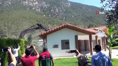 beyaz esya -  Milyon dolarlık kaçak villa yerle bir edildi Videosu