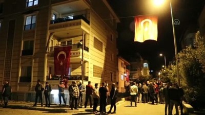 sehit polis - DENİZLİ - Muğla'da şehit olan polis memuru Ercan Yangöz'ün ailesine acı haber ulaştı Videosu