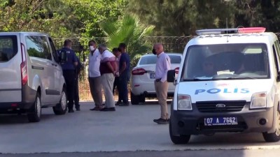 polis araci - ANTALYA - Çıkan tartışmada bir kişi bıçaklanarak öldürüldü Videosu