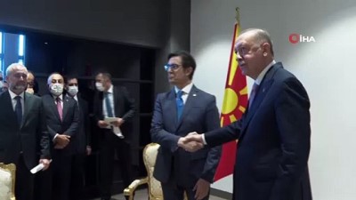  Cumhurbaşkanı Erdoğan, Kuzey Makedonya Cumhurbaşkanı Stevo Pendarovski ile görüştü.