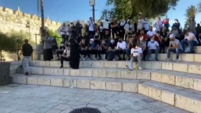 asiri sagci -  - İsrail güçlerinden, Şam Kapısı’nda aşırı sağcı Yahudileri protesto eden Filistinlilere müdahale Videosu