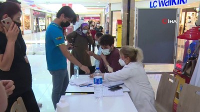 il saglik mudurlugu -  Alışveriş merkezinde aşı istasyonu kuruldu Videosu