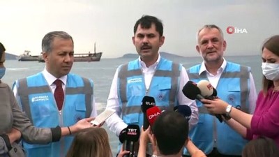  Bakan Kurum, Marmara Denizi'ndeki müsilaj temizleme çalışmalarını inceledi