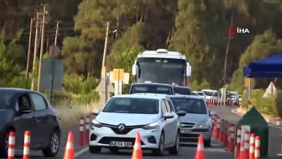 motorize ekip -  Hafta sonu tatilcileri Marmaris giriş noktasında uzun kuyruklar oluşturdu Videosu