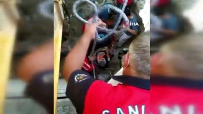 yaris -  Hastane kanalizasyon hattında göçük: 3 işçi toprak altında kaldı Videosu