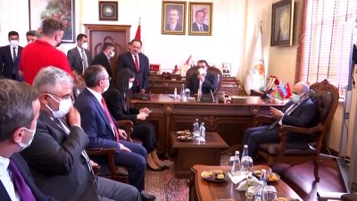 SAMSUN - Bakan Dönmez, Samsun Büyükşehir Belediyesini ziyaret etti