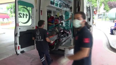 saglik ekibi -  İş yerinin çatısı çöktü, tadilat yapan vatandaş yaralandı Videosu