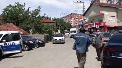 saglik raporu -  Kamyonetin çarptığı yaşlı adam yaralandı Videosu