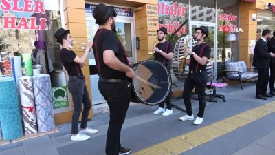 yukselen -  Ordulu damat Sivas’tan orkestra eşliğinde gelin aldı Videosu