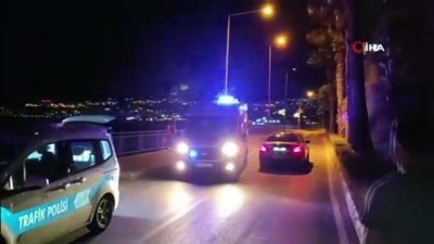 kadin polis -  Motosiklet kaza yapan araca çarptı, sürücü arka camdan içeriye girdi Videosu