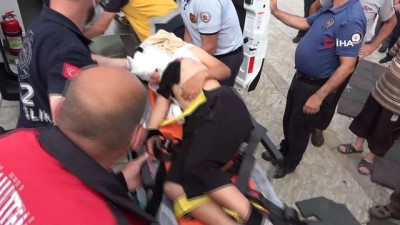  9 yaşındaki çocuk yanağına saplanan demirle hastaneye kaldırıldı