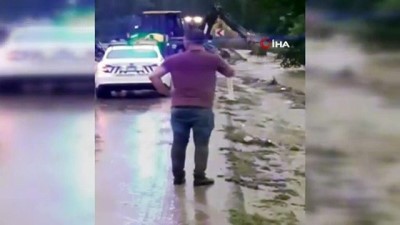 koy yollari -  Yoğun yağış sonrası dereler taştı, yollar kapandı Videosu
