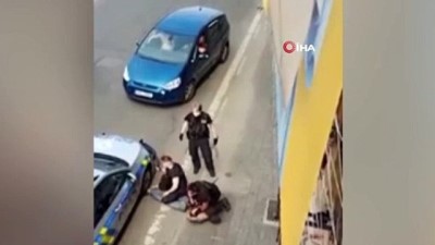 gozalti -  - Çekya’da polisin sert müdahalesi Floyd’u akıllara getirdi Videosu