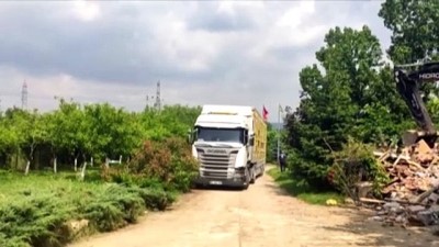 yikim calismalari - KOCAELİ - İYİ Partili Türkkan'ın ortağı olduğu şirkete ait çiftlikteki bazı kaçak yapıların yıkımına başlandı (2) Videosu