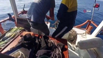 orkinos -  Antalya'da  balıkçının oltasına 130 kiloluk orkinos takıldı Videosu