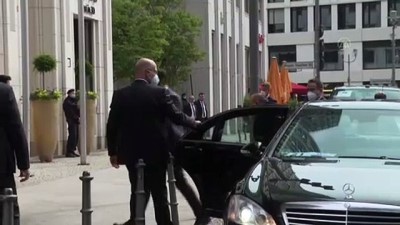 BERLİN - Bakan Çavuşoğlu, Libya Başbakanı Dibeybe ile görüştü