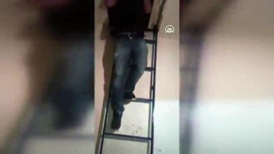 cati kati - İSTANBUL - Kumar oynarken polis baskınından kaçmaya çalışan kişiler çatı katında yakalandı Videosu