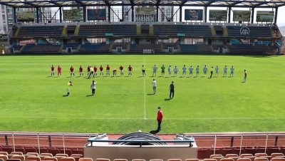 dera - KARABÜK - İşitme Engelliler Futbol Süper Lig'de yarı final maçları tamamlandı Videosu
