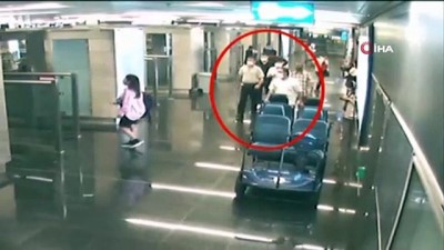 katki maddesi -  Sabiha Gökçen Havalimanı'nda midelerinde uyuşturucu madde taşıyan 3 İranlı yakalandı Videosu