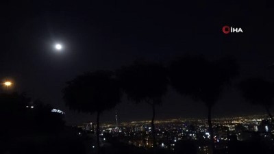  - Tahran’da “Süper Ay” görsel şölen oluşturdu