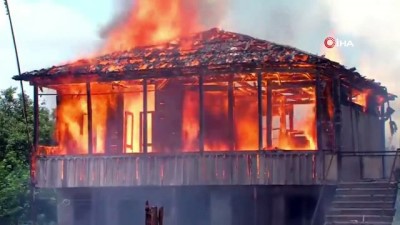  - Gürcistan’da tecavüzle suçlanan baba ve oğlunun evi ateşe verildi