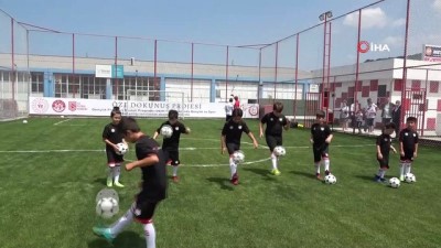 yildiz futbolcu - Celil Sağır Futbol Akademisi açıldı Videosu
