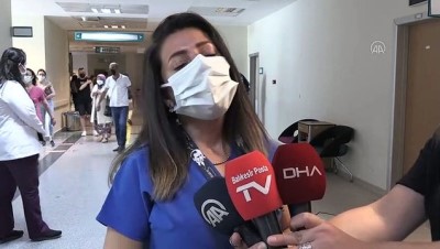 asilama - BALIKESİR - Kovid-19 nedeniyle babasını kaybeden Ebru hemşire, aşılama çalışmalarında görev alıyor Videosu