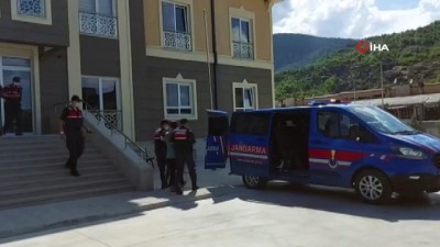 kurusiki tabanca -  Başkent'te hırsızlar jandarmadan kaçamadı:  2 gözaltı Videosu