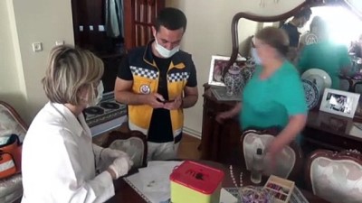 engelli vatandas - BURSA - Mobil aşı ekipleri, engelli vatandaş ile bakıcılarını evlerinde aşılıyor Videosu
