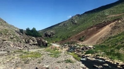 icme suyu - IĞDIR - Tarım alanlarına can suyu verecek Ünlendi Barajı'nda çalışmalar sürüyor Videosu