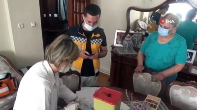 engelli vatandas -  Mobil aşı ekipleri evde bakım yardımı alanlar için hizmette Videosu