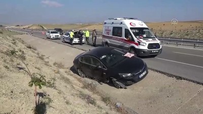 harekat polisi - SİVAS -  Trafik kazası: 4 yaralı Videosu