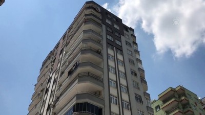ADANA - 7'nci kattan düşen çocuk ağır yaralandı (2)